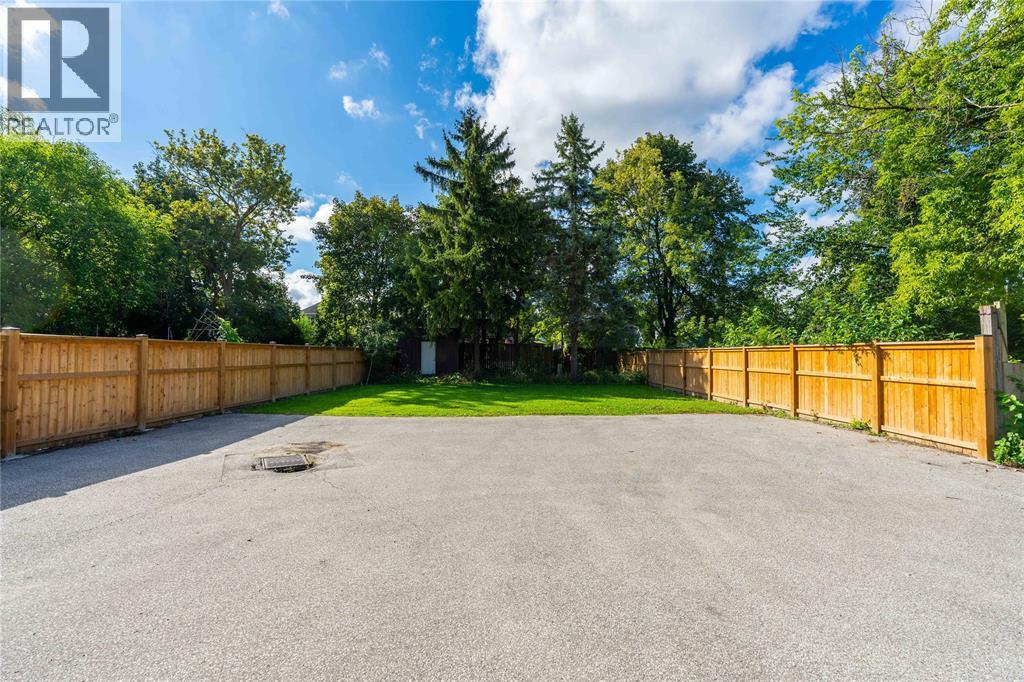 239 Ontario Street, Sarnia, Ontario  N7T 1L6 - Photo 23 - 26020979