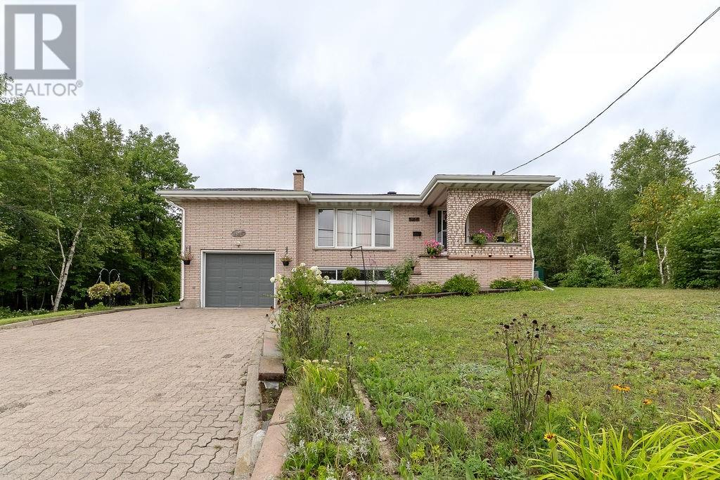 3166 Algonquin Road, Sudbury, Ontario  P3E 4X4 - Photo 2 - 2130490