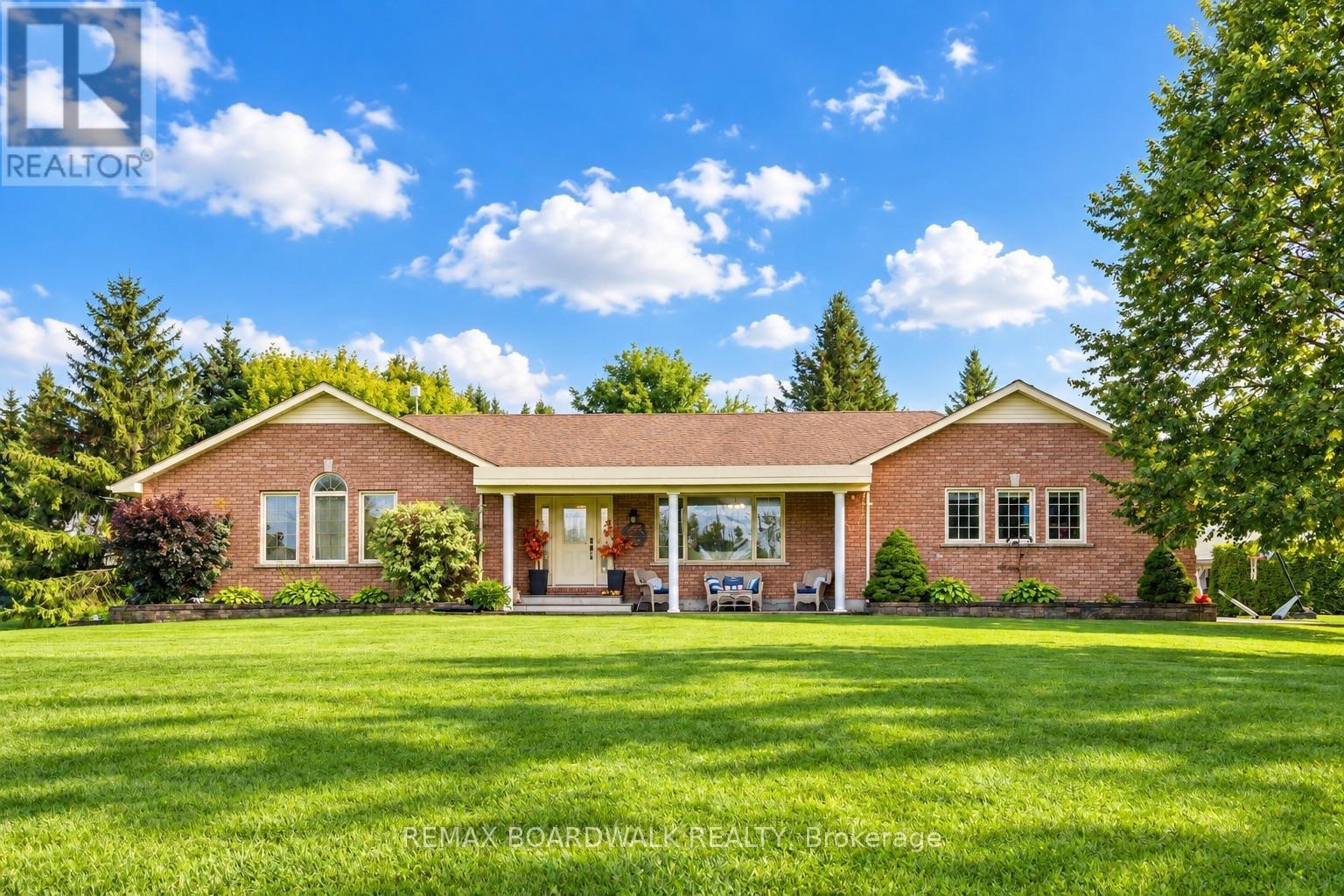 2725 MCINTOSH ROAD, Augusta, Ontario