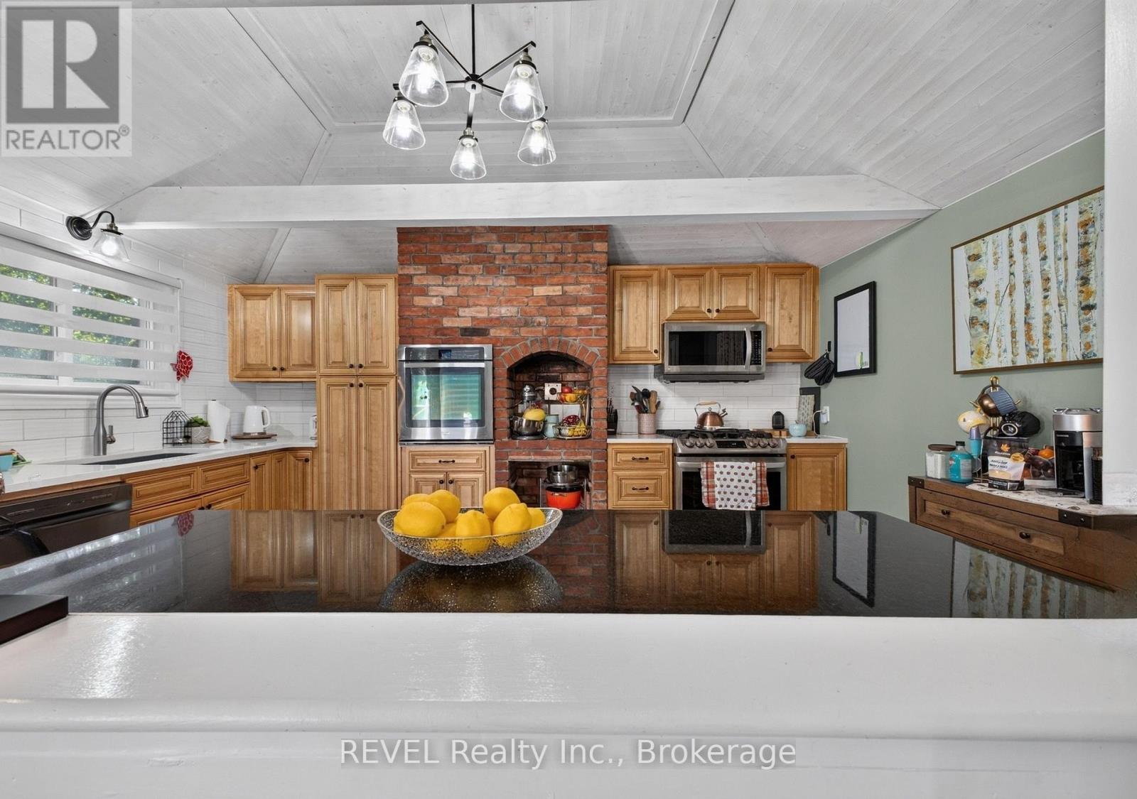 2631 Thompson Road, Fort Erie (Bowen), Ontario L2A 5M4 - Photo 12 - X13822330