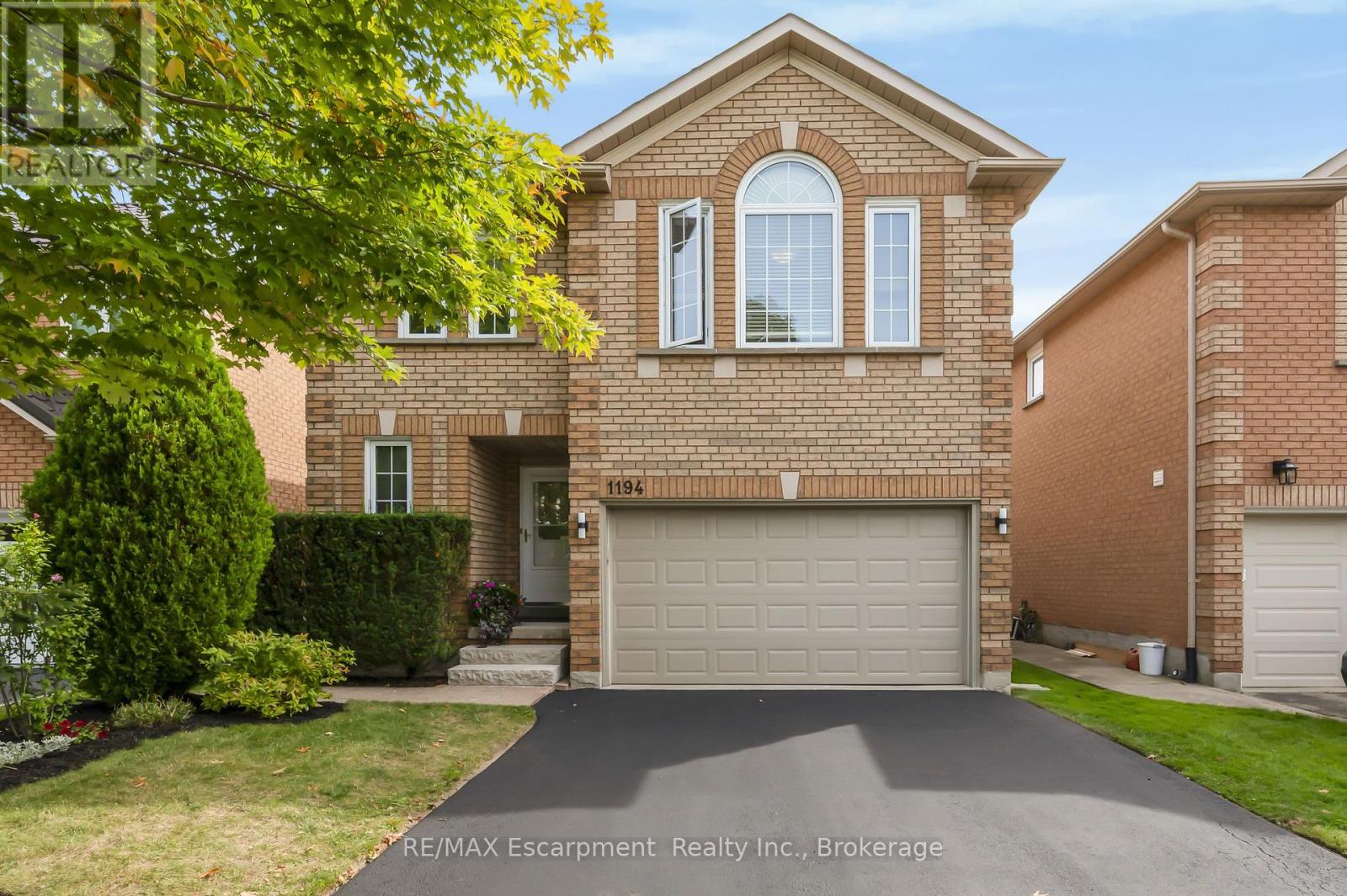 1194 OLD OAK DRIVE, Oakville, Ontario