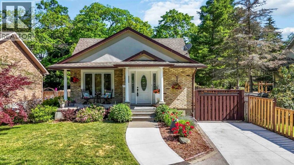 1226 LAKESHORE ROAD Sarnia Ontario Canada N7S2L3 2