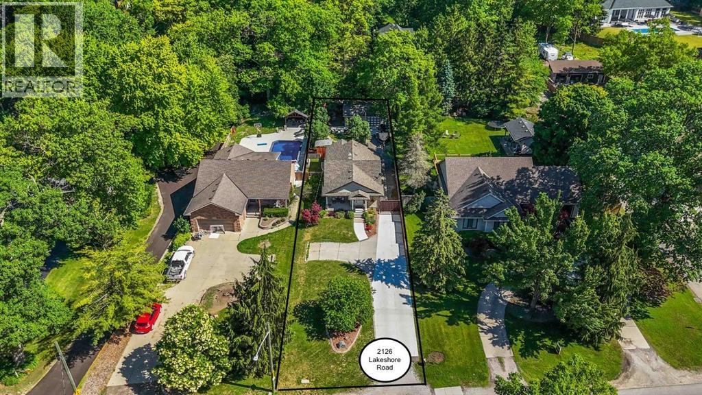 1226 LAKESHORE ROAD Sarnia Ontario Canada N7S2L3 3