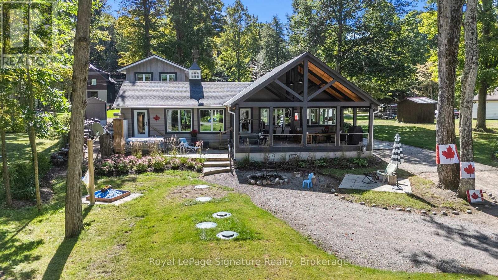 103 Green Point Road, Tiny, Ontario  L9M 2H7 - Photo 1 - S13822332