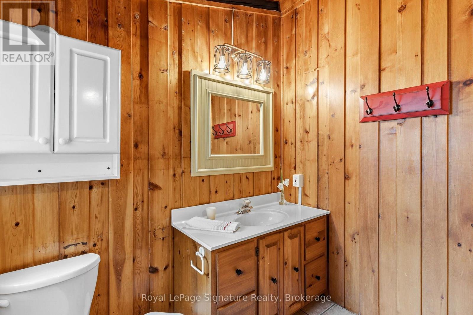 103 Green Point Road, Tiny, Ontario  L9M 2H7 - Photo 14 - S13822332