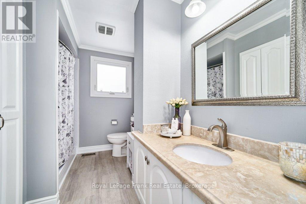 1006 Cardinal Court, Oshawa, Ontario  L1G 6Y4 - Photo 19 - E13822374