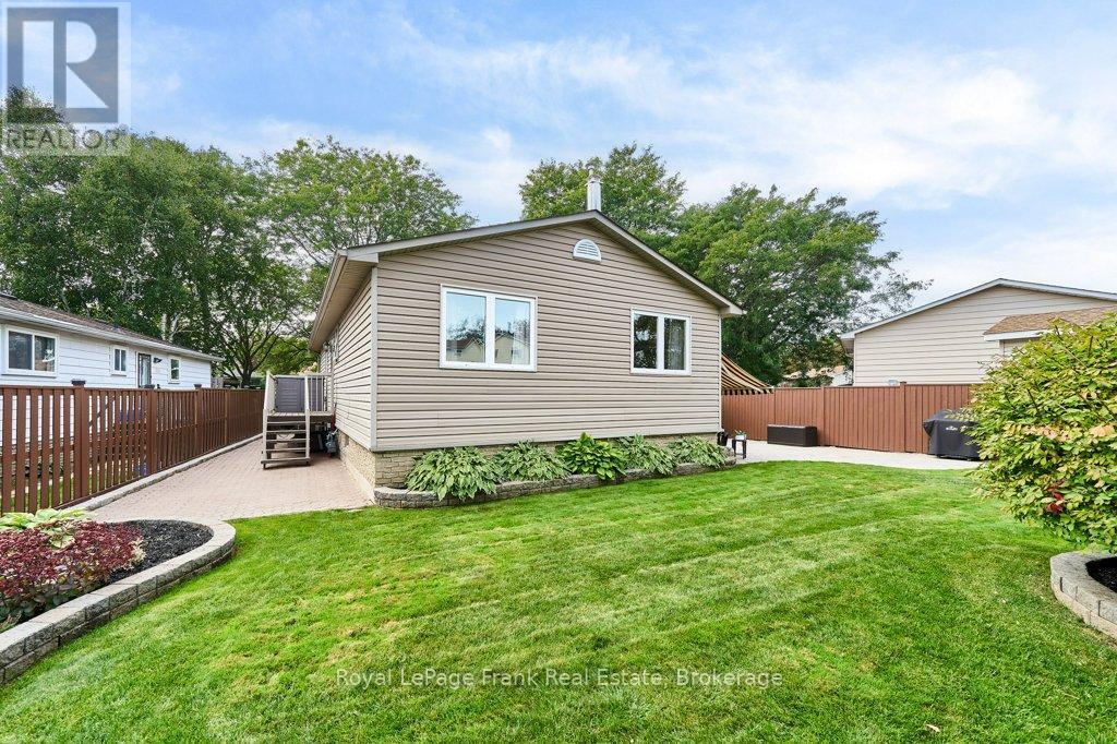 1006 Cardinal Court, Oshawa, Ontario  L1G 6Y4 - Photo 39 - E13822374