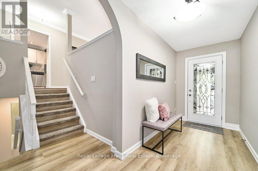1006 Cardinal Court, Oshawa, Ontario  L1G 6Y4 - Photo 7 - E13822374