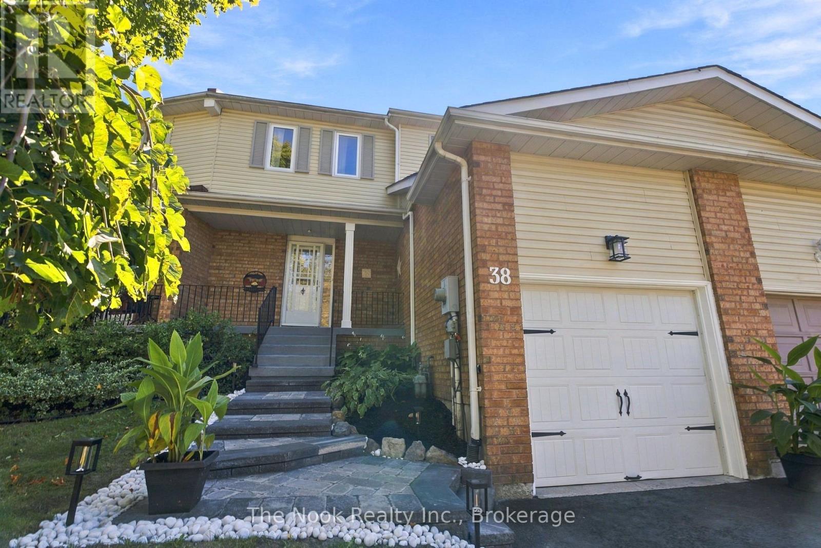 38 GALBRAITH COURT, Clarington, Ontario