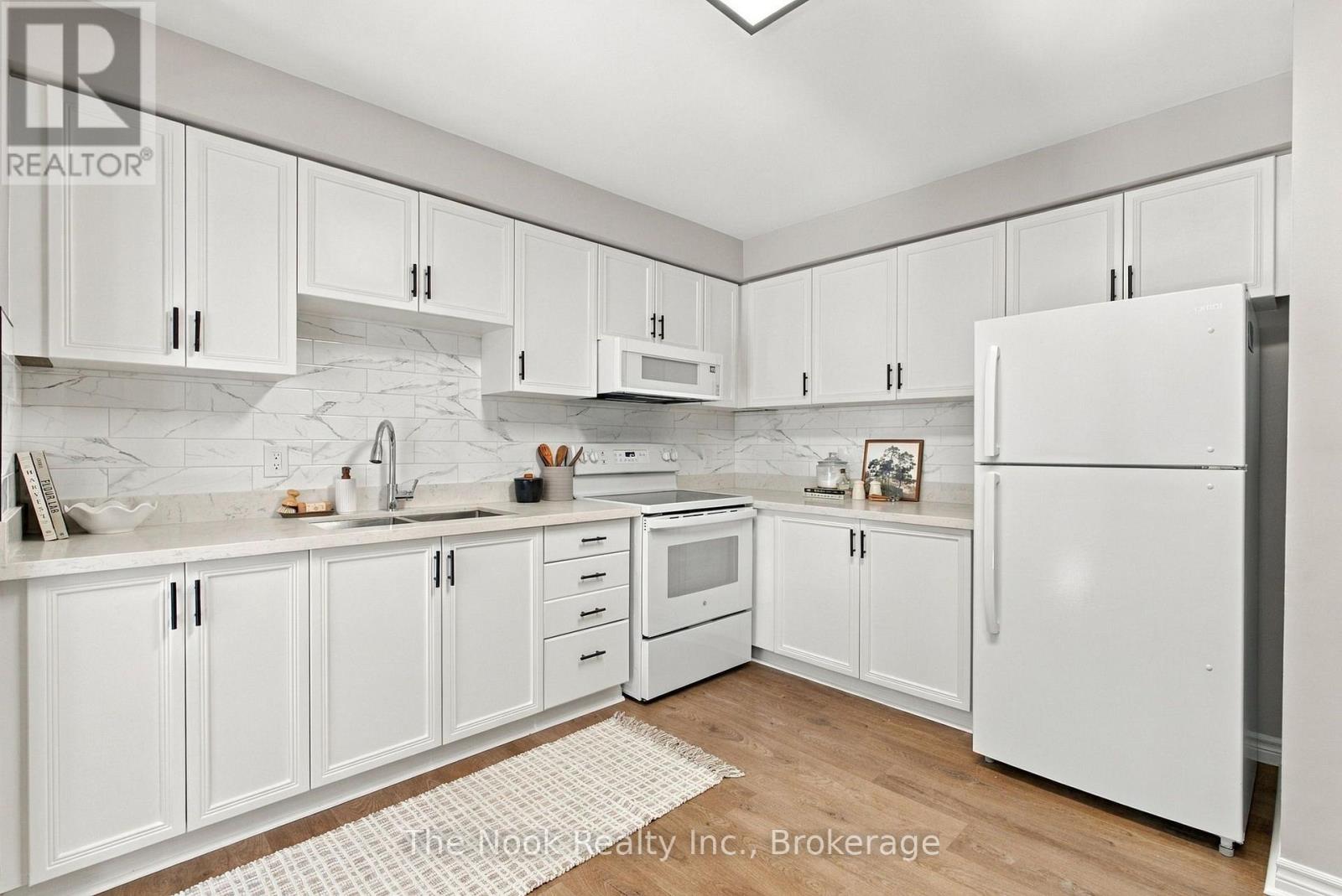 38 Galbraith Court, Clarington, Ontario  L1C 4P5 - Photo 11 - E13822400