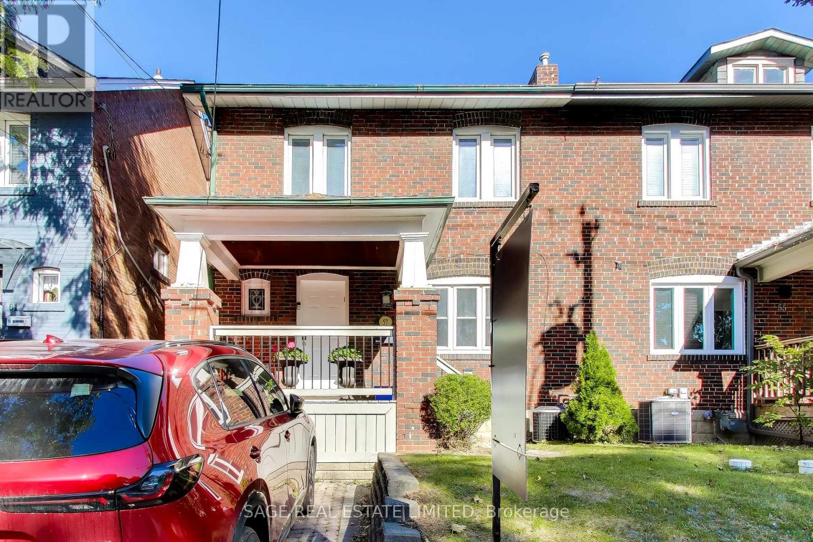 57 Edith Drive, Toronto, Ontario  M4R 1Z1 - Photo 2 - C13822352
