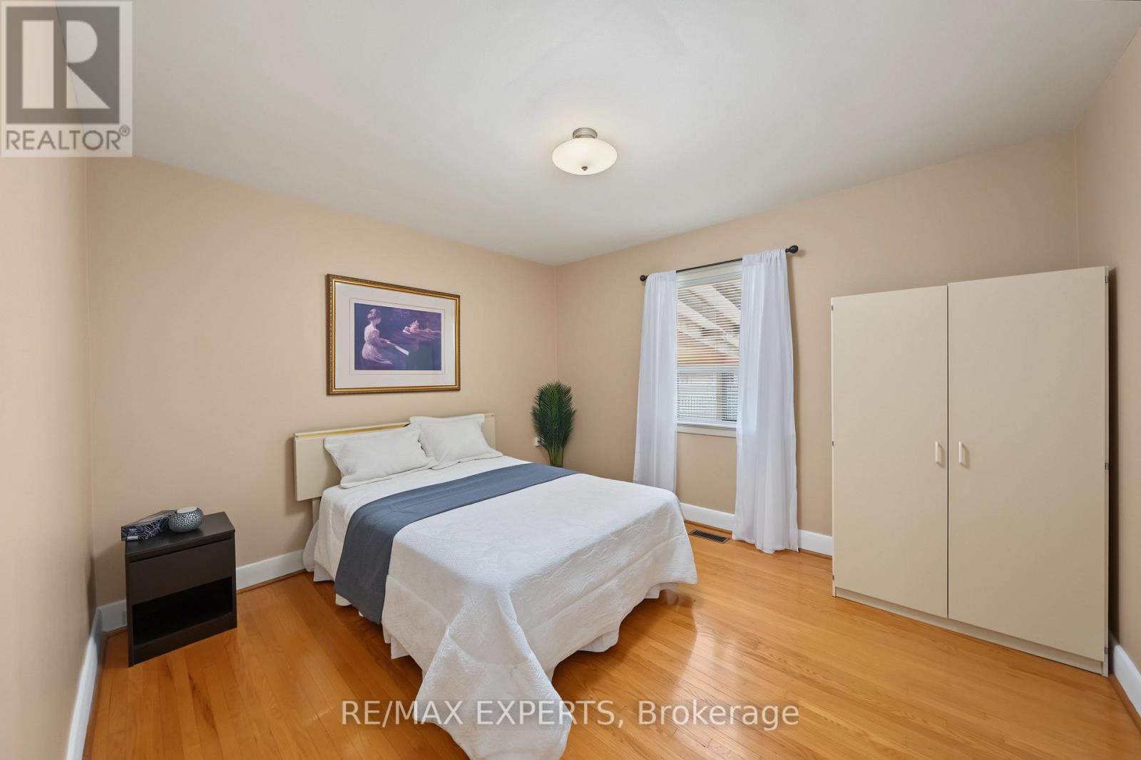 129 Sultana Avenue, Toronto (Englemount-Lawrence), Ontario  M6A 1T6 - Photo 26 - C13822354