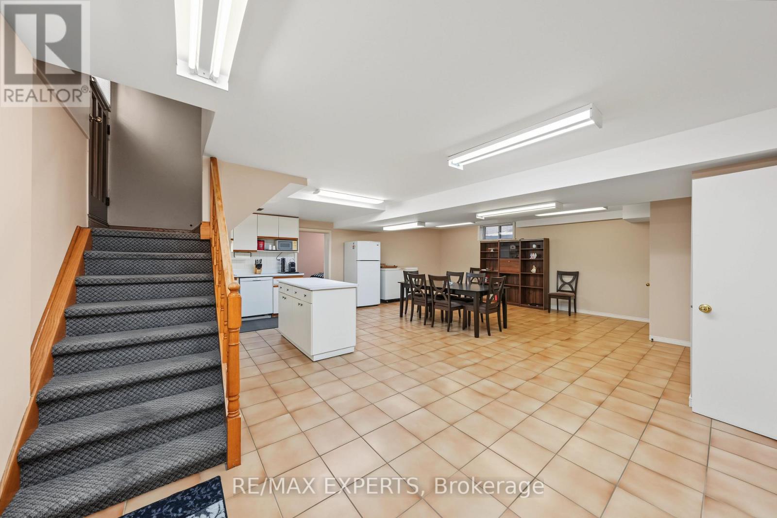 129 Sultana Avenue, Toronto (Englemount-Lawrence), Ontario  M6A 1T6 - Photo 29 - C13822354
