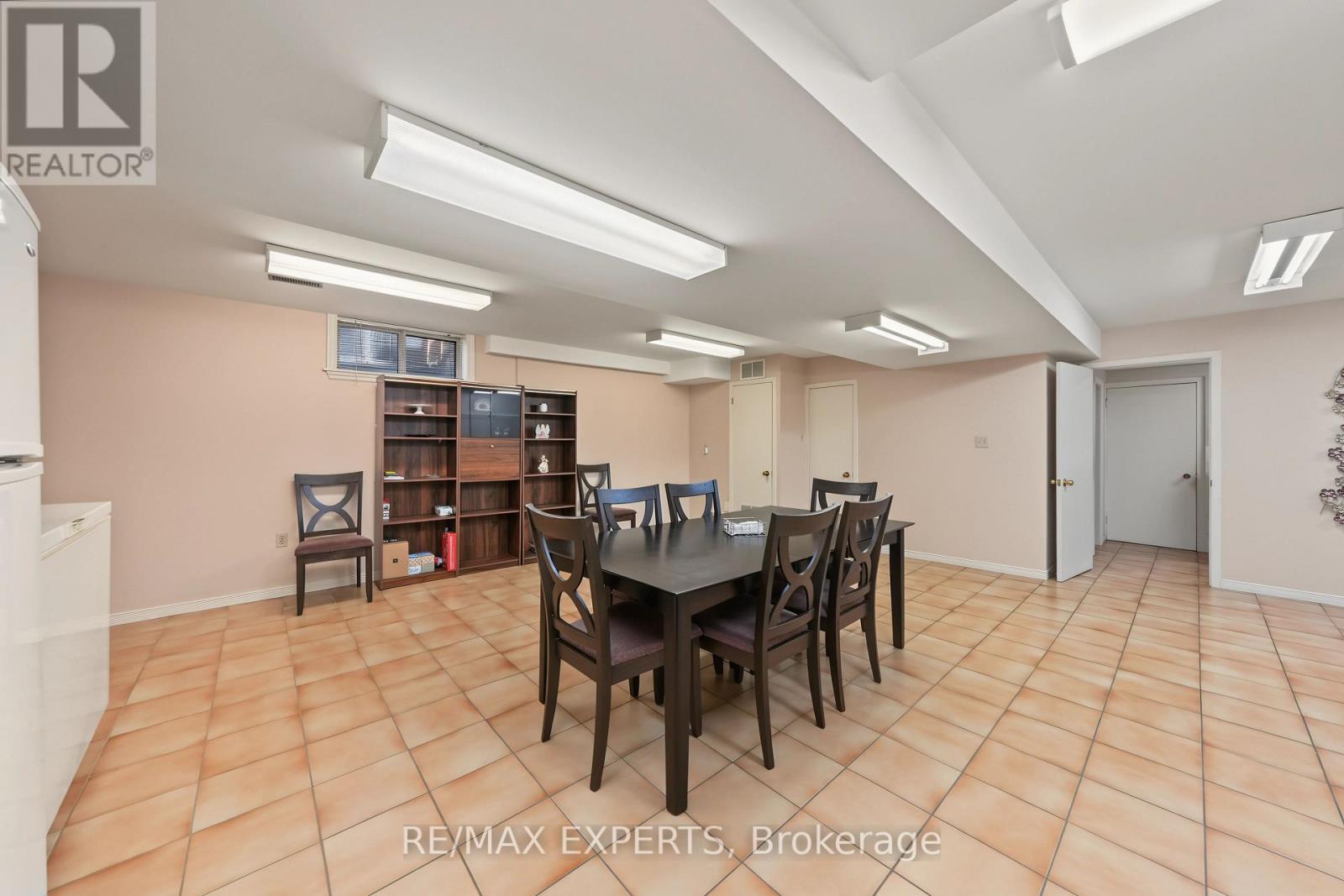 129 Sultana Avenue, Toronto (Englemount-Lawrence), Ontario  M6A 1T6 - Photo 33 - C13822354