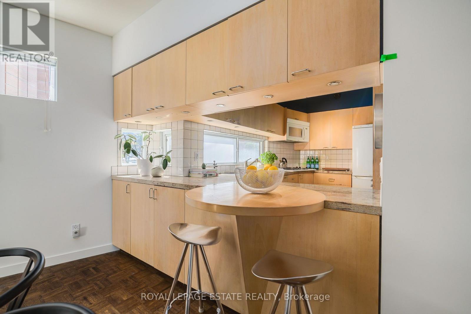 61 Seaton Street, Toronto, Ontario  M5A 2T2 - Photo 5 - C13822414