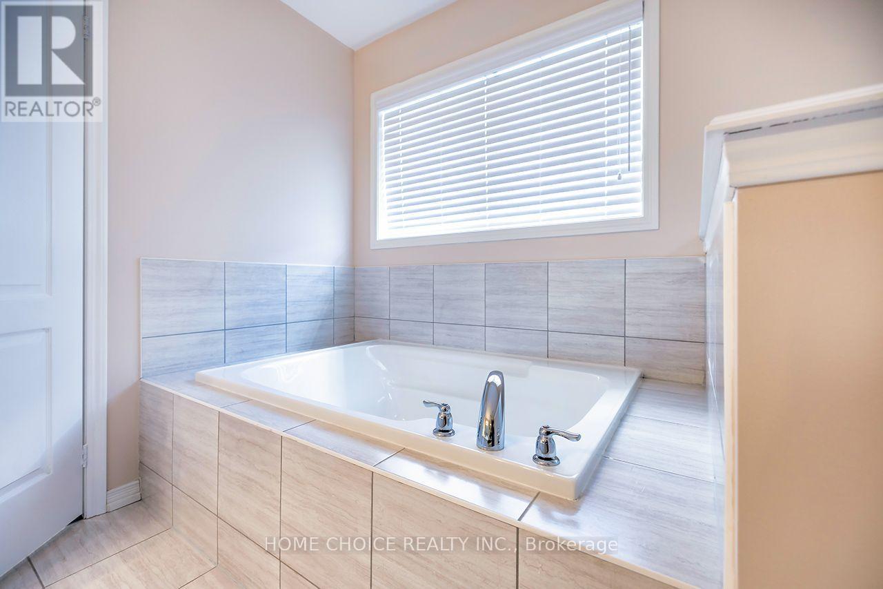 427 Windsfields Farm Drive W, Oshawa, Ontario  L1L 0M1 - Photo 30 - E13822310