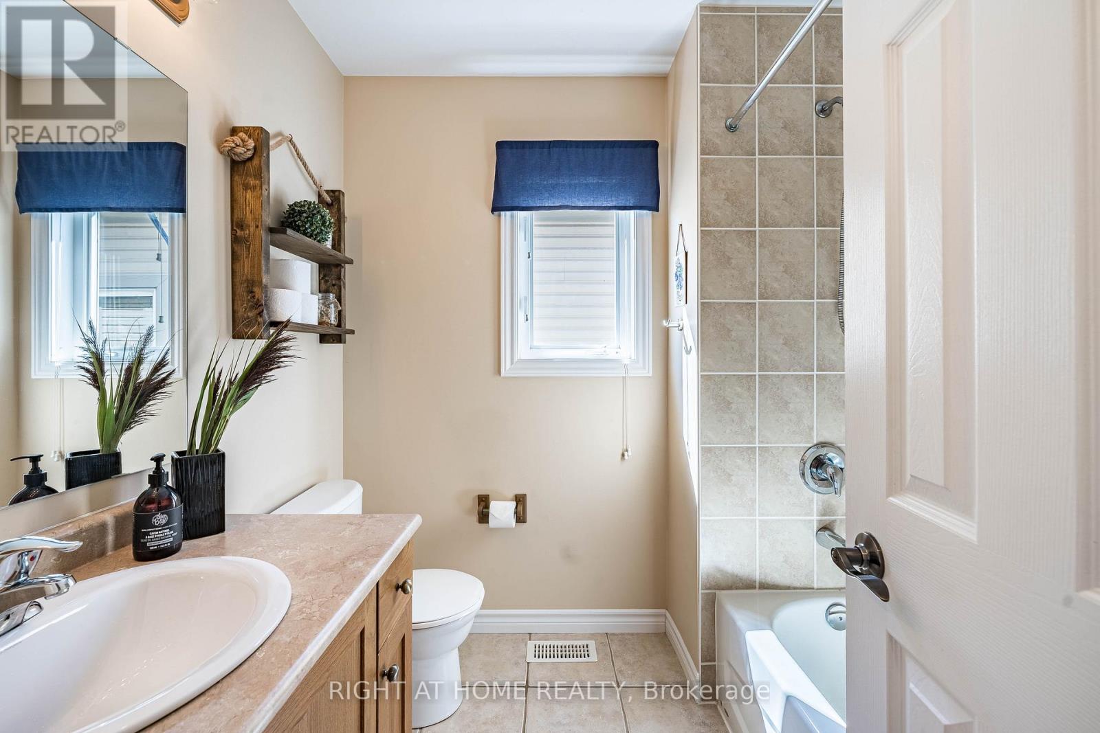 1352 Wadebridge Crescent, Oshawa, Ontario  L1K 3B2 - Photo 28 - E13822314