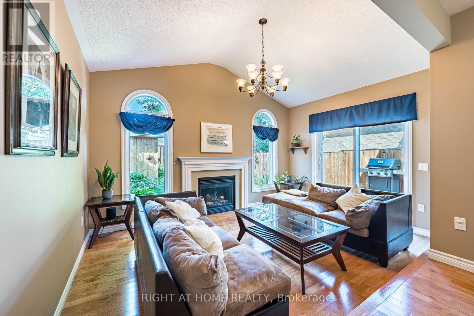 1352 Wadebridge Crescent, Oshawa, Ontario  L1K 3B2 - Photo 7 - E13822314