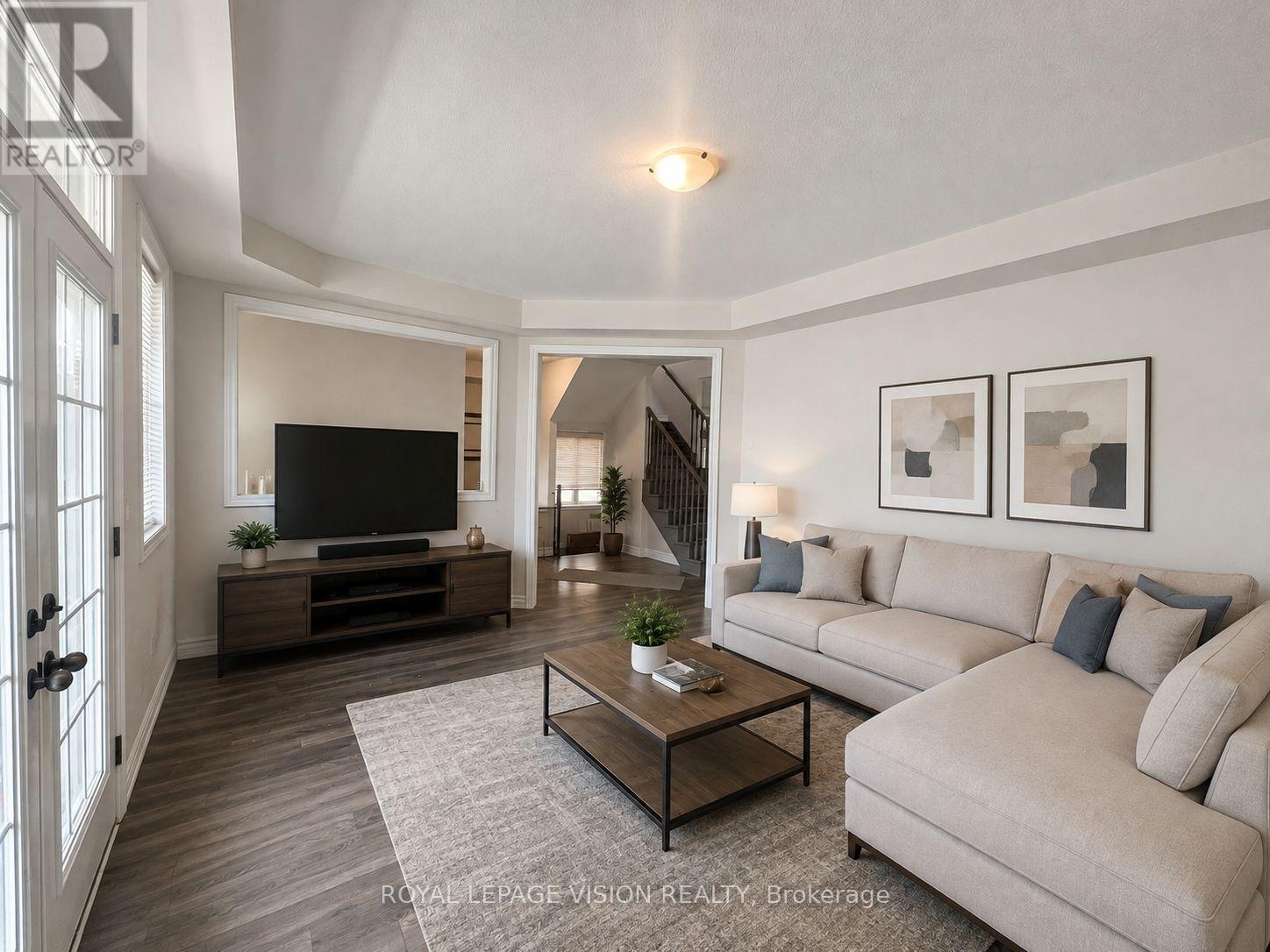 1929 Don White Court, Oshawa (Taunton), Ontario  L1K 0R3 - Photo 4 - E13822322