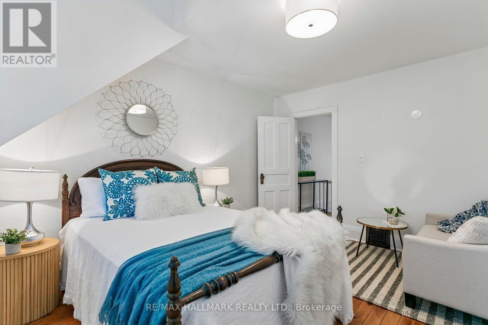 8 Hillingdon Avenue, Toronto, Ontario  M4C 3H7 - Photo 11 - E13822388