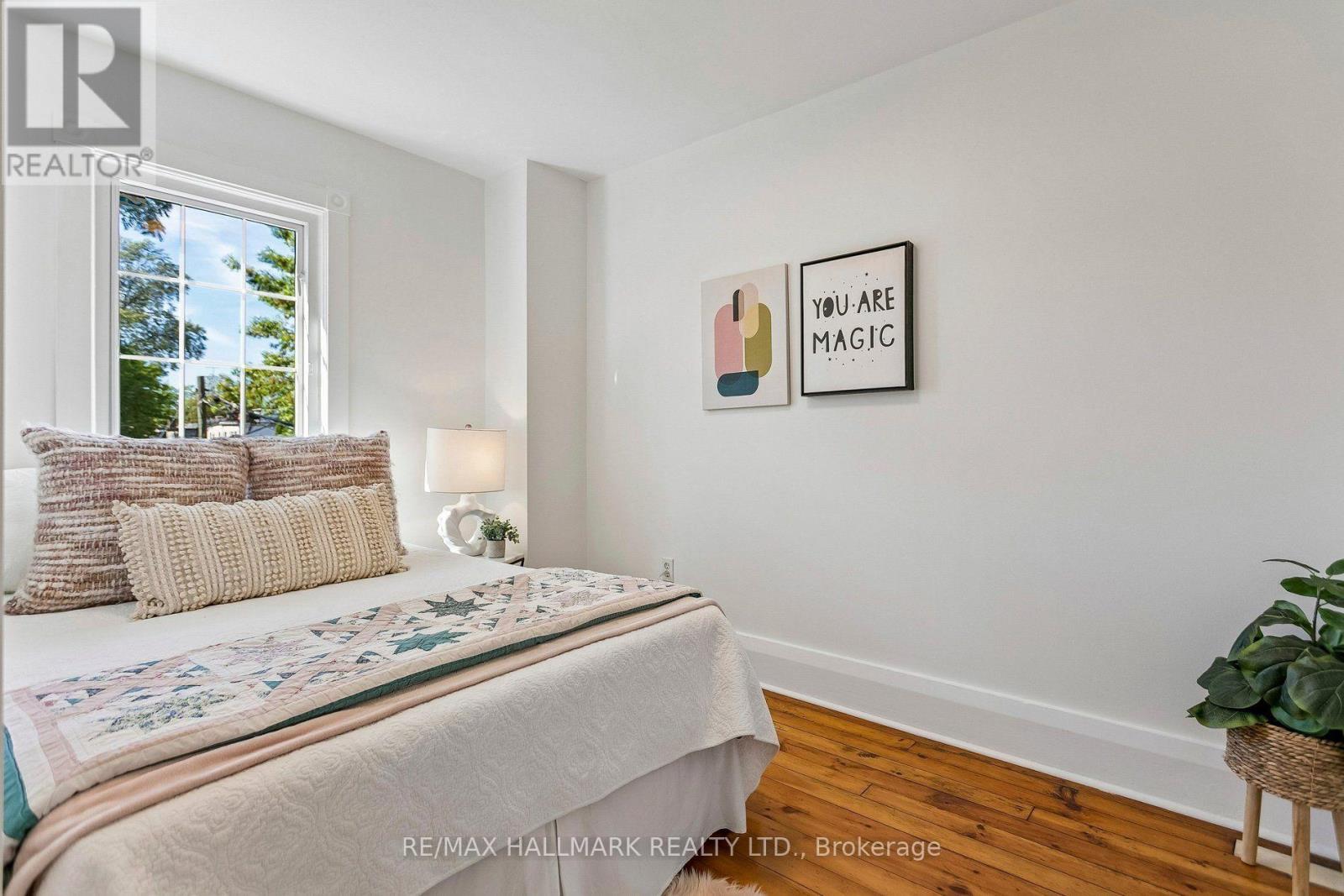 8 Hillingdon Avenue, Toronto, Ontario  M4C 3H7 - Photo 14 - E13822388