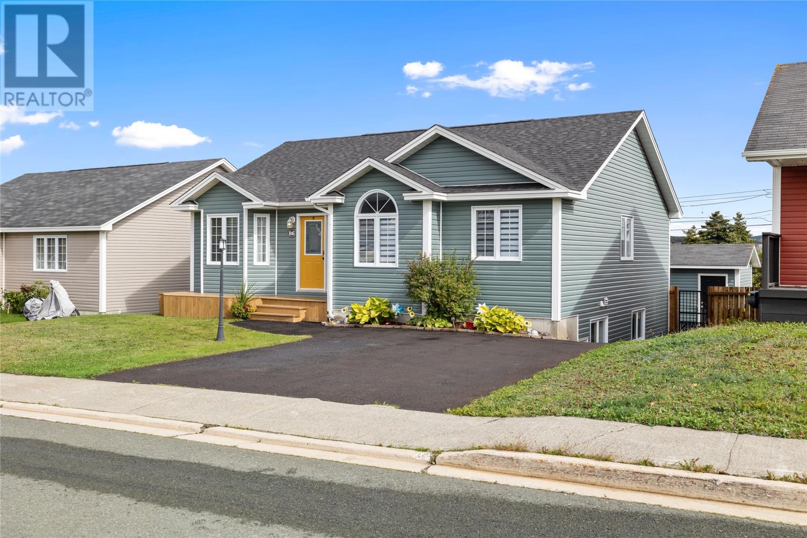 86 Hollyberry Drive, Paradise