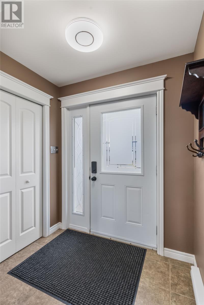 86 Hollyberry Drive, Paradise — photo 2