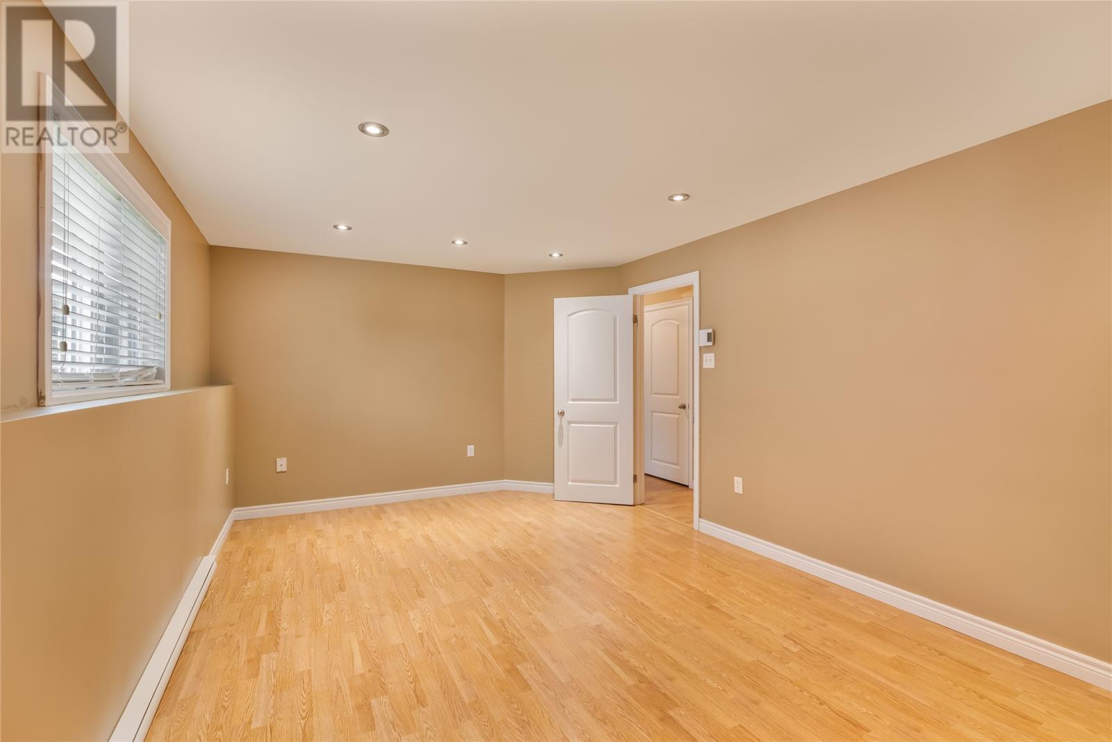 86 Hollyberry Drive, Paradise — photo 26