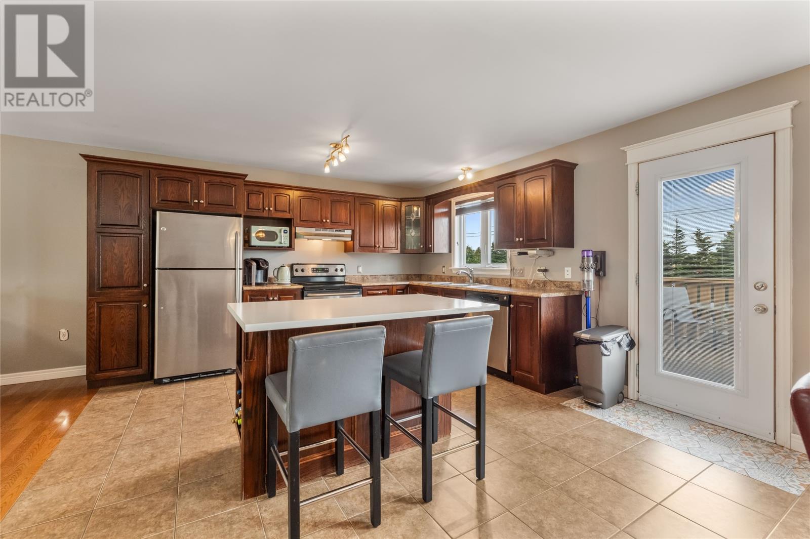 86 Hollyberry Drive, Paradise — photo 6