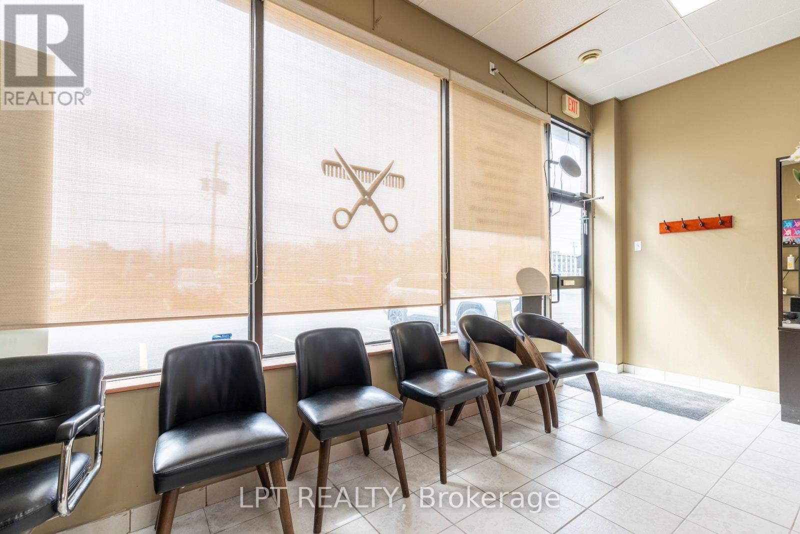 3 - 15461 Yonge Street, Aurora, Ontario  L4G 1P3 - Photo 4 - N13822378