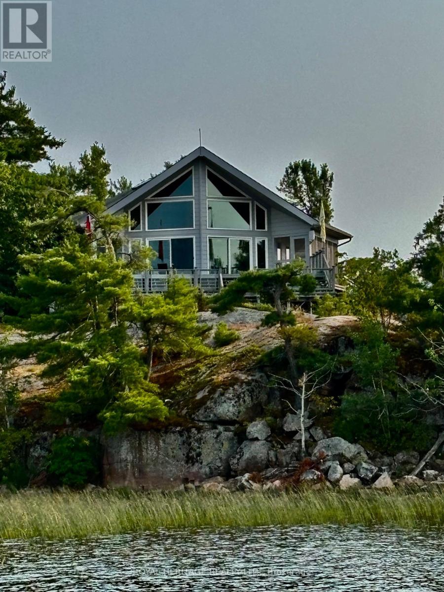 7224 Island 630 Georgian Bay, Georgian Bay, Ontario  P0E 1E0 - Photo 5 - X12340972