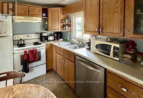 2 Dove Road, Brockton, Ontario  N0G 2V0 - Photo 4 - X13818700