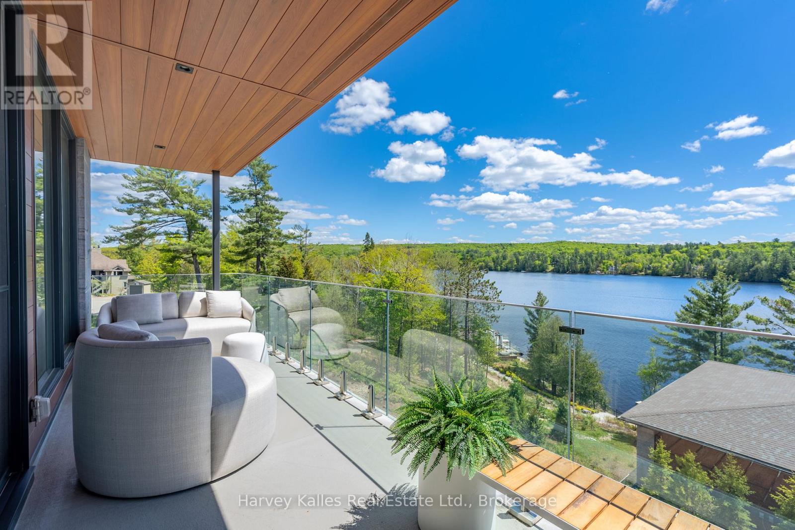 211 - 727 Grandview Drive, Huntsville, Ontario  P1H 1B2 - Photo 4 - X13755576