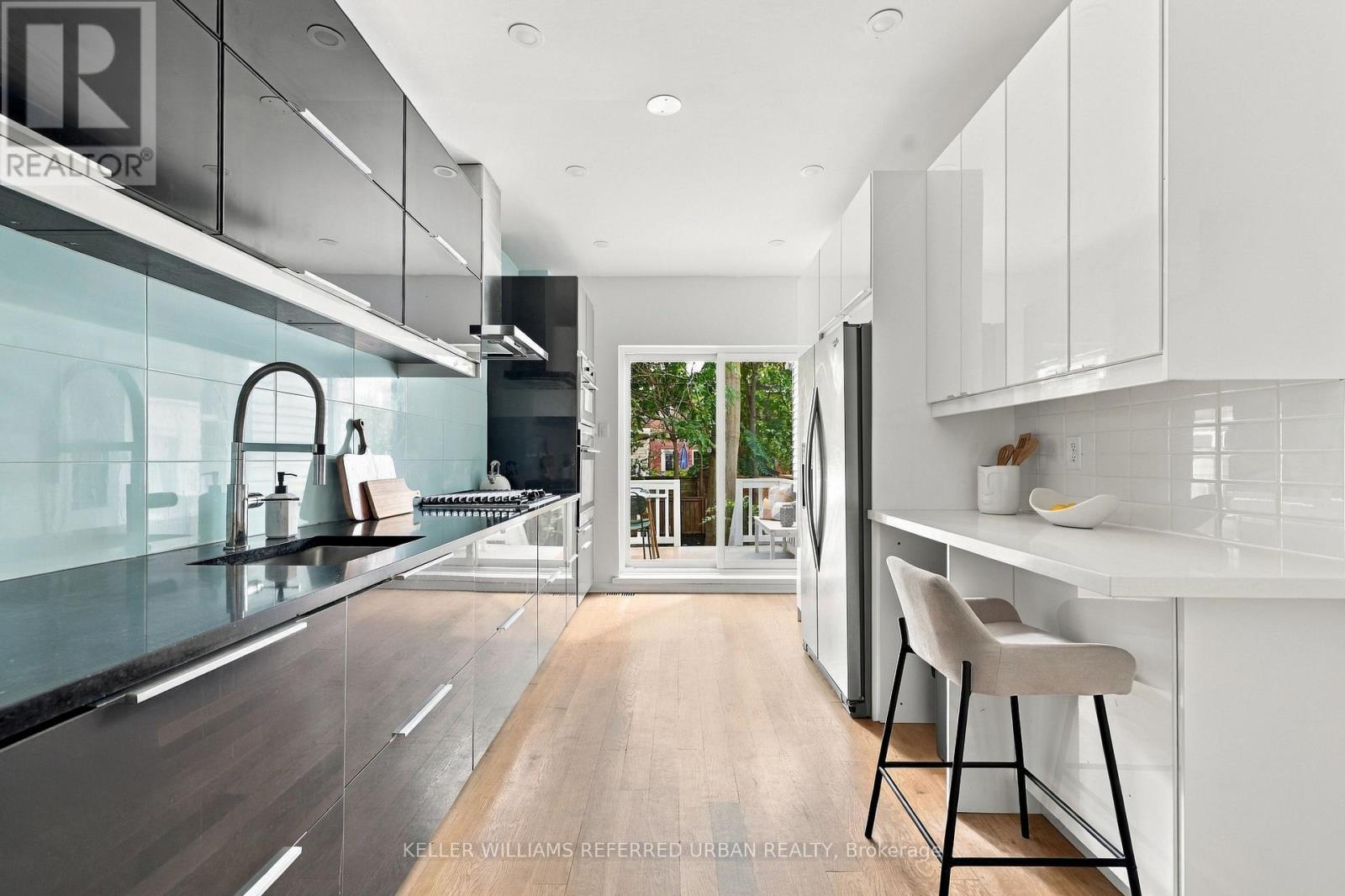 87 Olive Avenue, Toronto, Ontario  M6G 1V2 - Photo 12 - C13818428