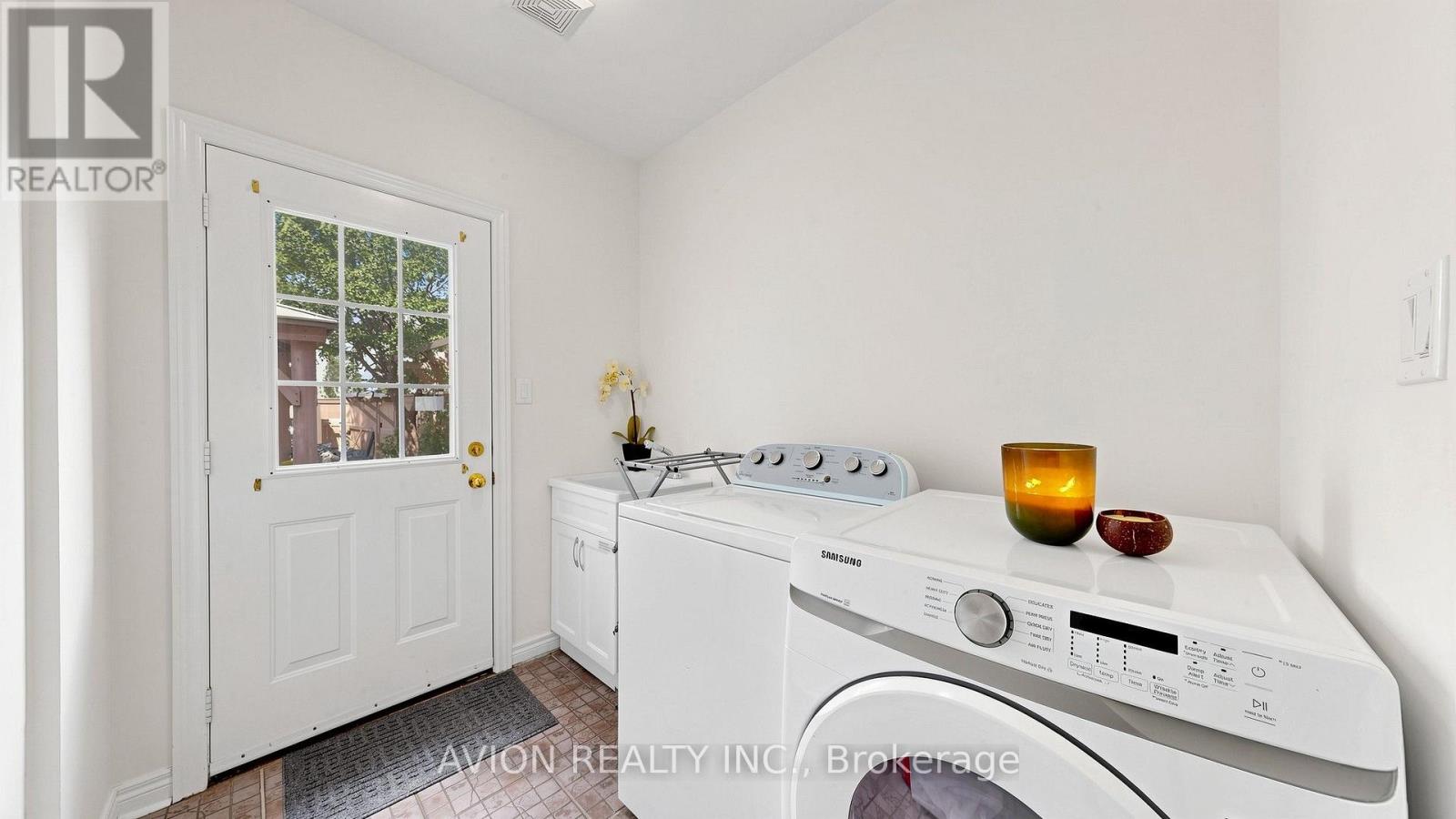 1004 Castlemore Avenue, Markham, Ontario  L6E 1J1 - Photo 30 - N13819954