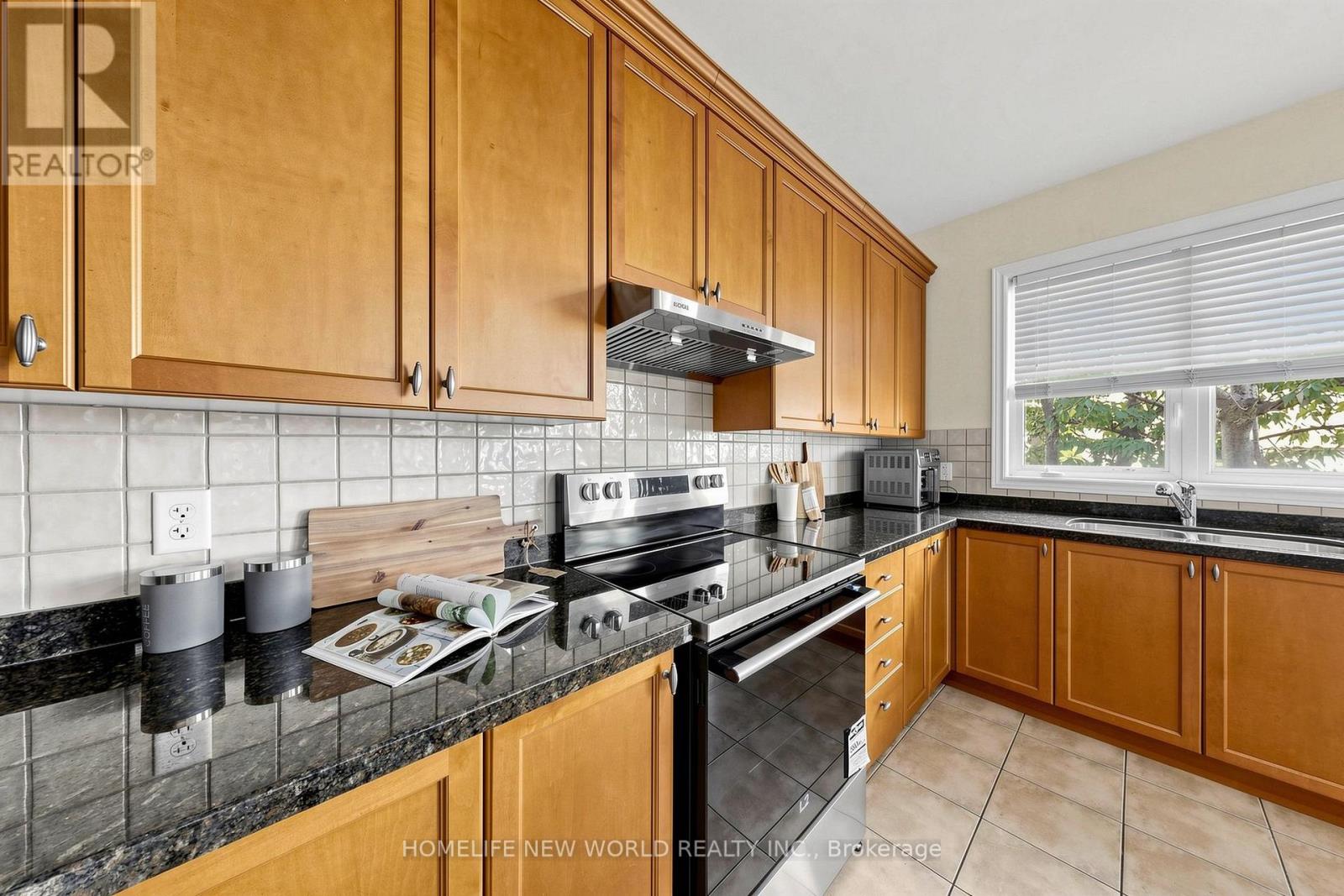5 Rivington Avenue, Vaughan, Ontario  L4J 0A9 - Photo 20 - N13822012