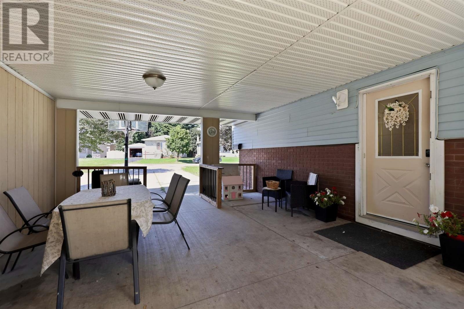 15 Sutton Pl, Sault Ste. Marie, Ontario P6A 6A8 - Photo 27 - SM262511