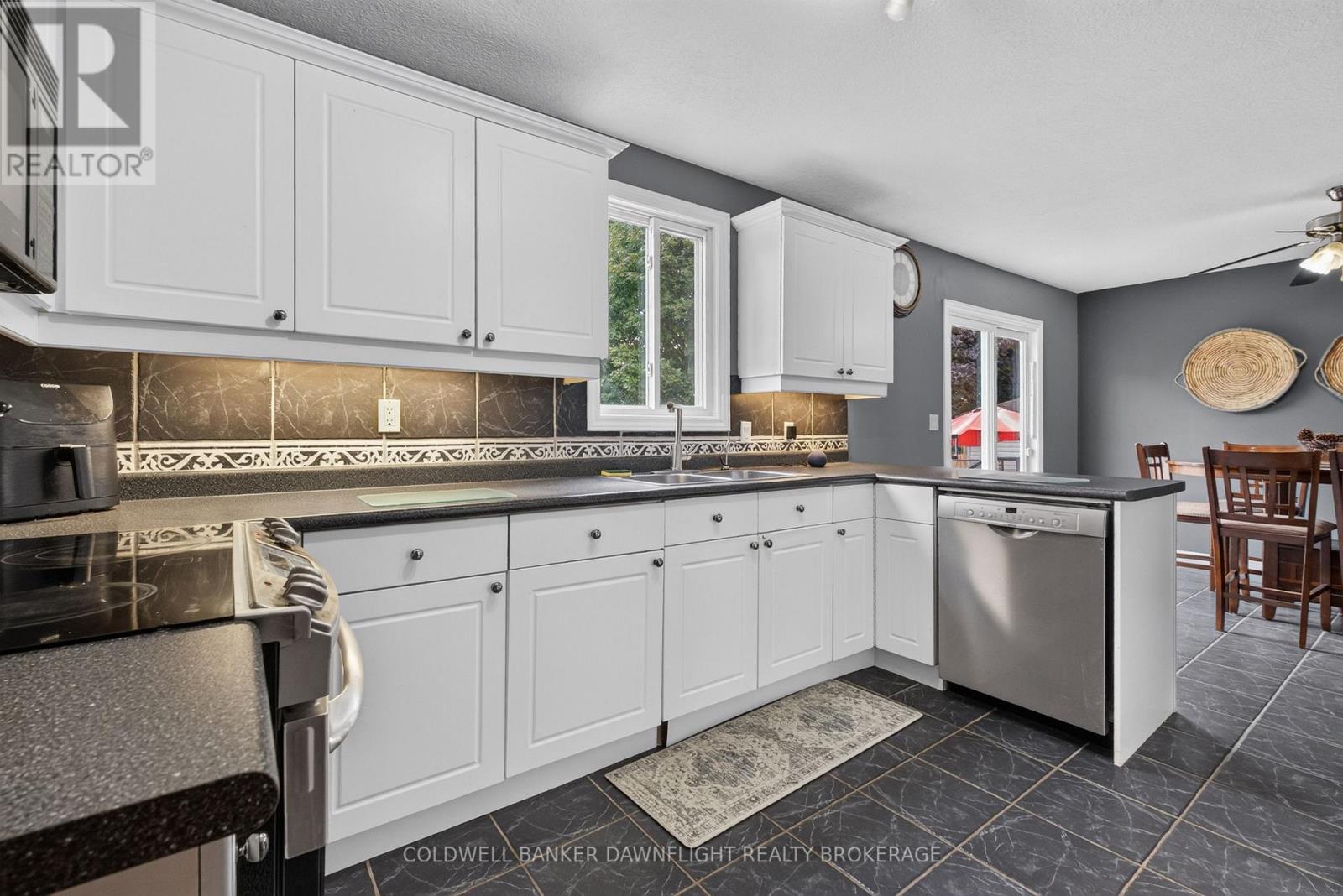 312 Beech Street, Lucan Biddulph, Ontario  N0M 2J0 - Photo 11 - X13822466