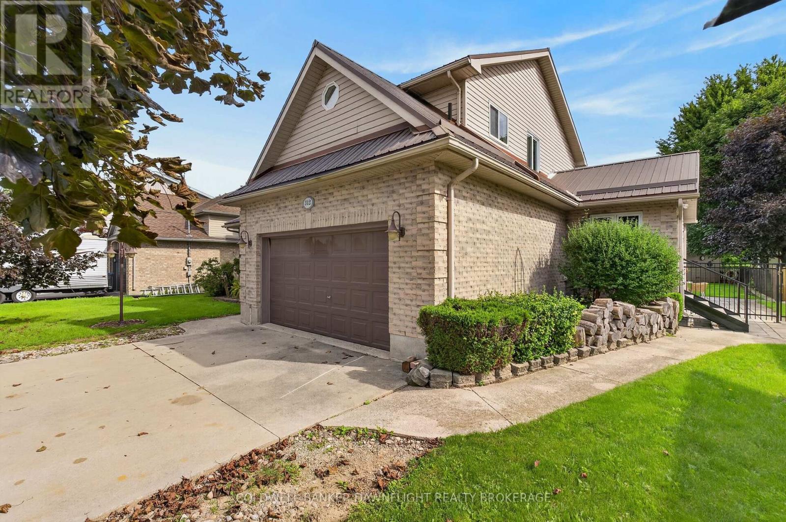 312 Beech Street, Lucan Biddulph, Ontario  N0M 2J0 - Photo 4 - X13822466