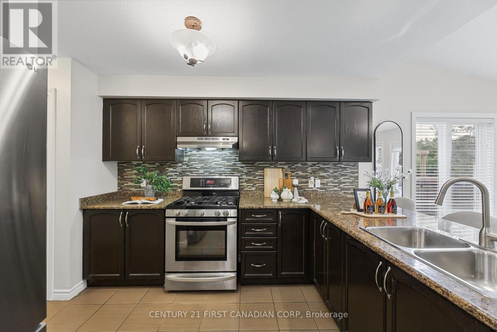 911 Foxcreek Road, London North, Ontario  N6G 0H1 - Photo 15 - X13822478