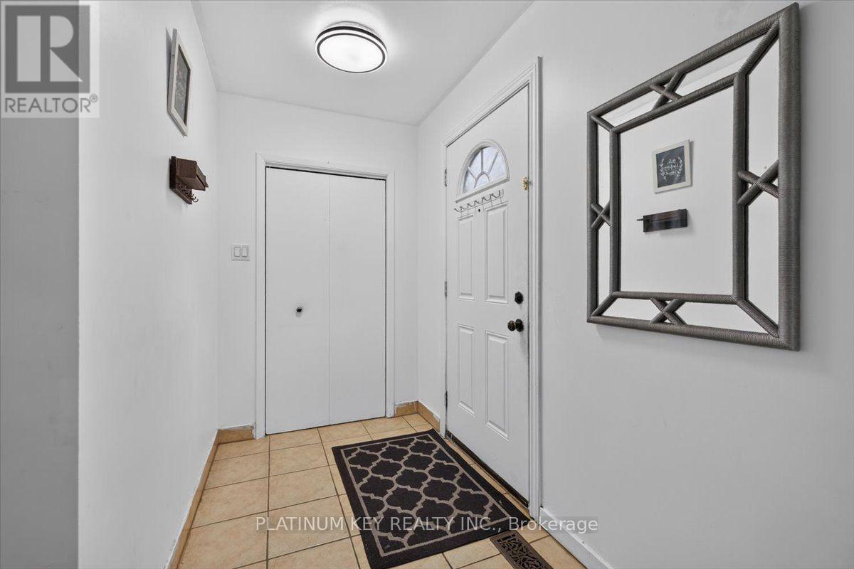 15 Garland Crescent, London East, Ontario  N5V 1N4 - Photo 2 - X13822536