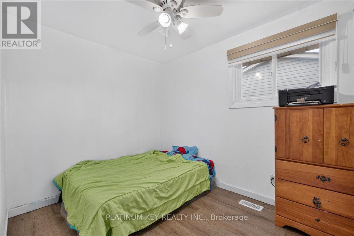 15 Garland Crescent, London East, Ontario  N5V 1N4 - Photo 9 - X13822536