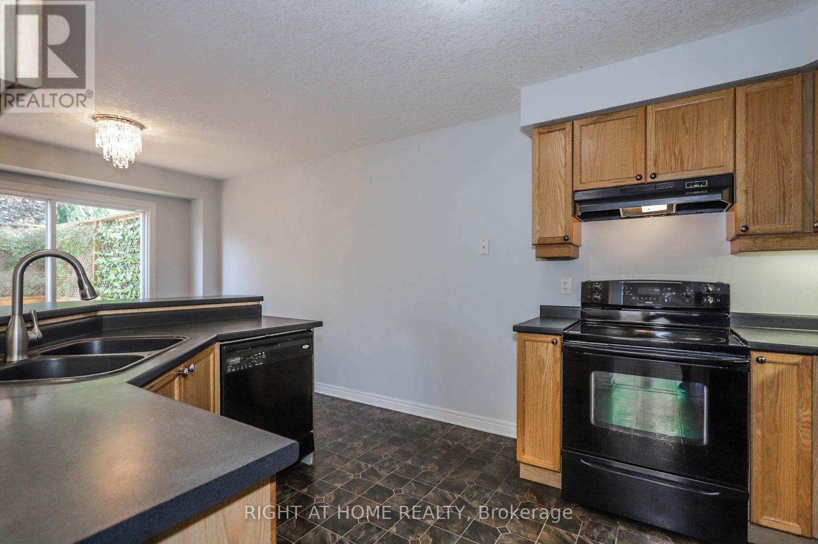 756 HEDGEROW PLACE, London North, Ontario
