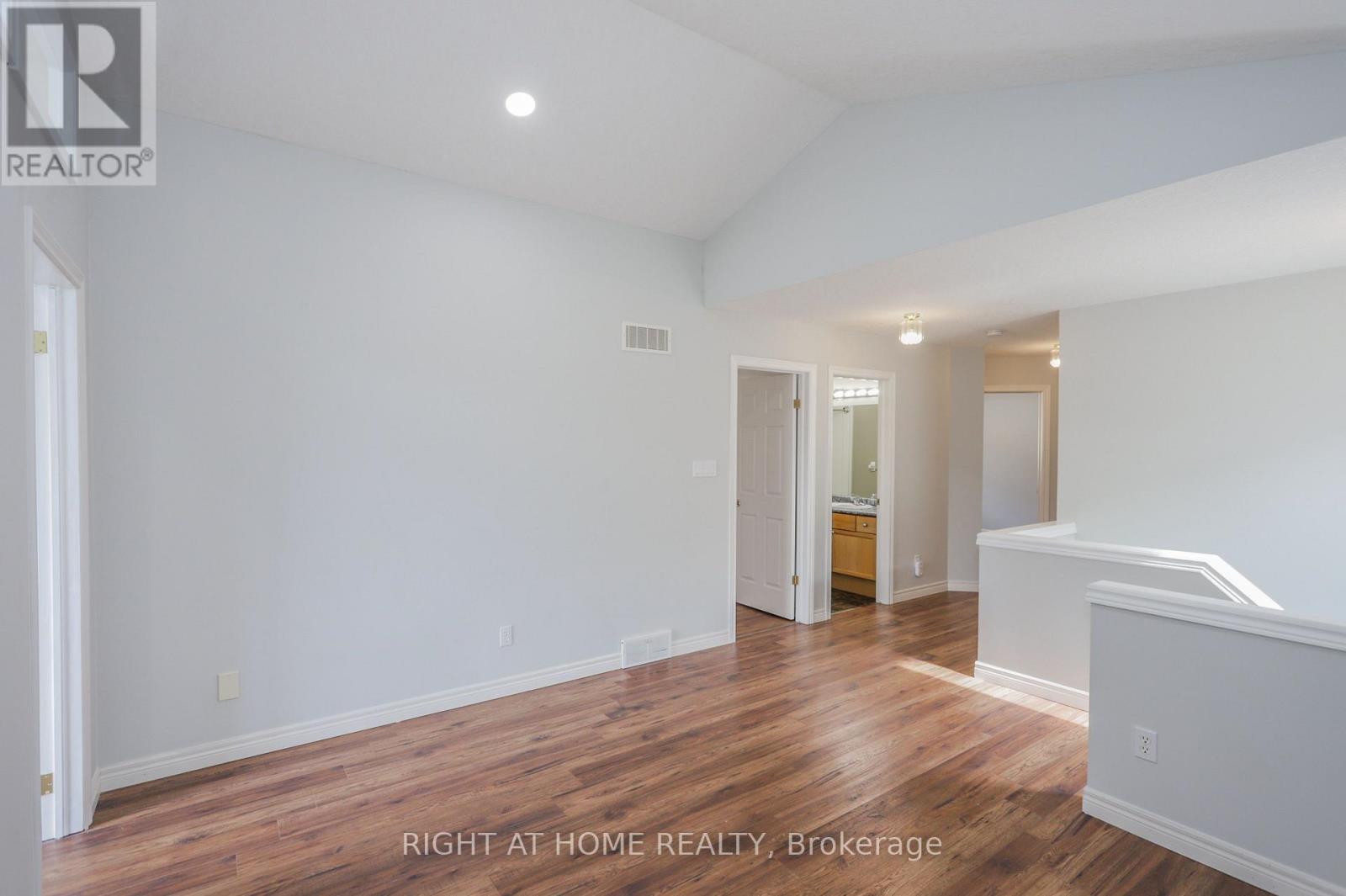 756 Hedgerow Place, London North, Ontario  N5X 4L6 - Photo 6 - X13822538