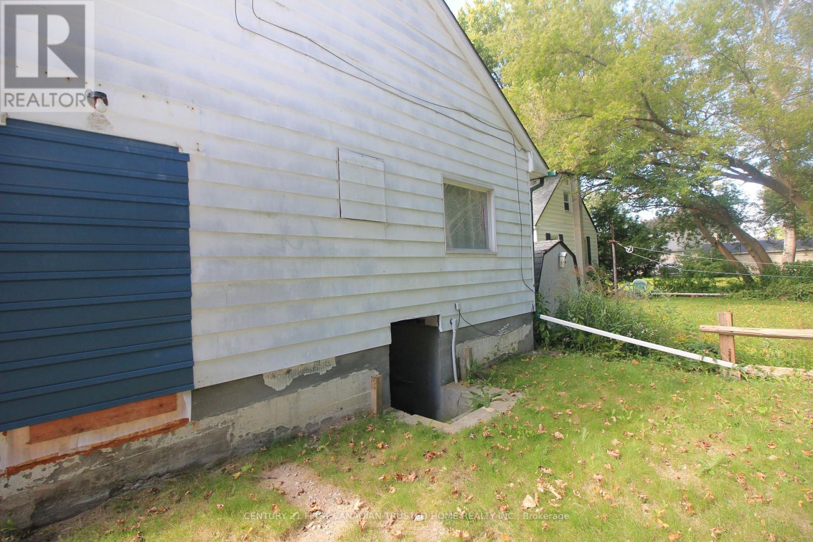 190 Helena Avenue, London South, Ontario  N5Z 3M2 - Photo 12 - X13822540