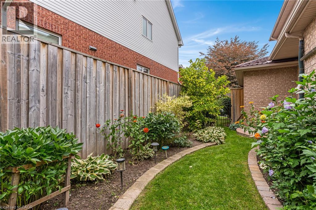 27 Autumn Ridge Trail, Kitchener, Ontario  N2P 2J6 - Photo 43 - 40864039