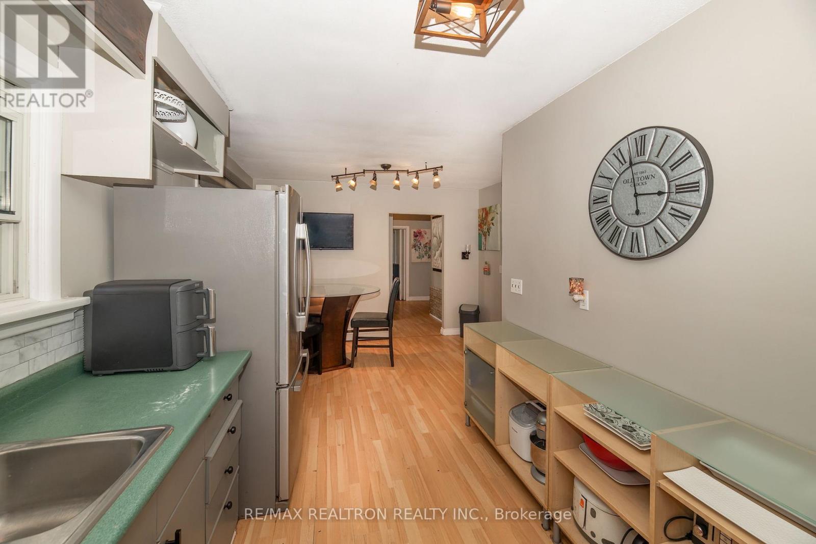 2010 Lea Street, Innisfil, Ontario  L9S 1T3 - Photo 16 - N13821670