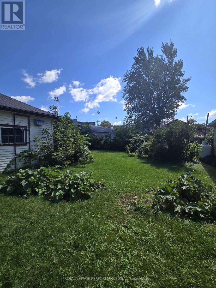 436 4th Street E, Cornwall, Ontario  K6H 2J6 - Photo 4 - X13822492