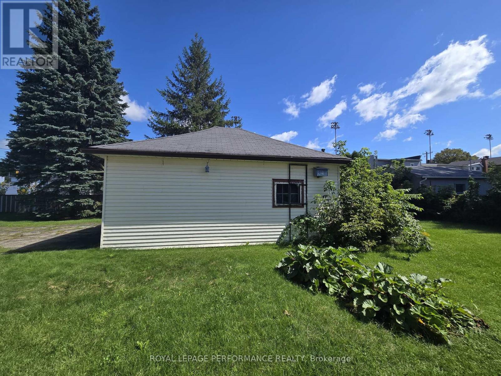 436 4th Street E, Cornwall, Ontario  K6H 2J6 - Photo 6 - X13822492