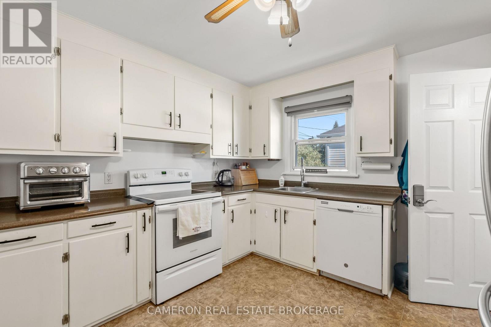 905 Third Street E, Cornwall, Ontario  K6H 2E8 - Photo 11 - X13822542
